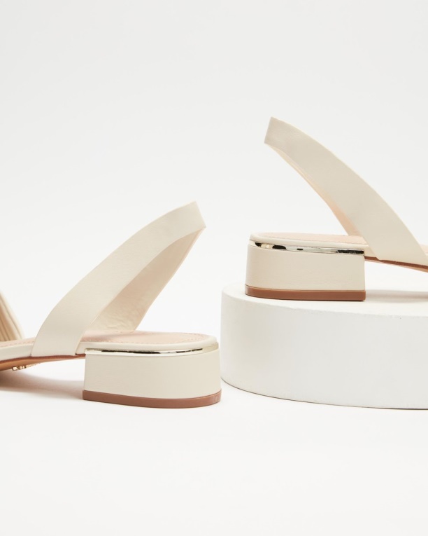 Otra Moda Blanca Aldo Nabila