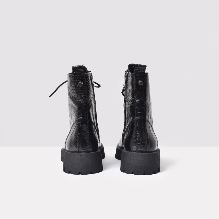 Thedith Negro Aldo Moda