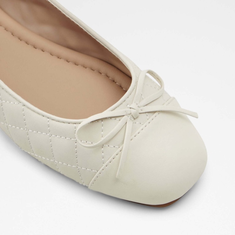 Braylynn Moda Blanco Aldo