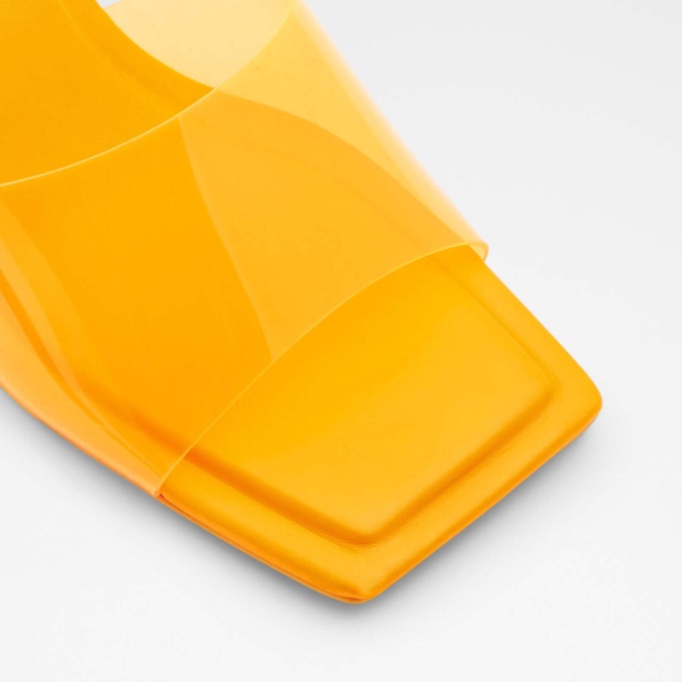 Cassilia Moda Naranja Aldo