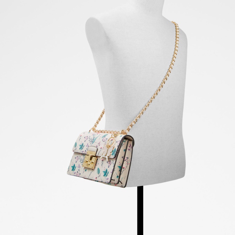 Moda Rosa Desbordamiento Aldo Priairi