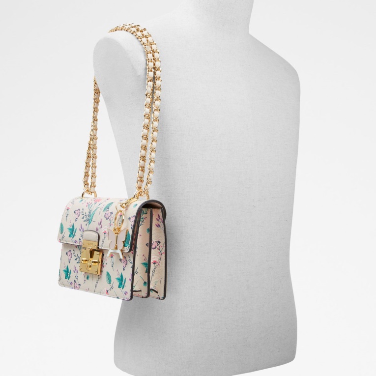 Moda Rosa Desbordamiento Aldo Priairi