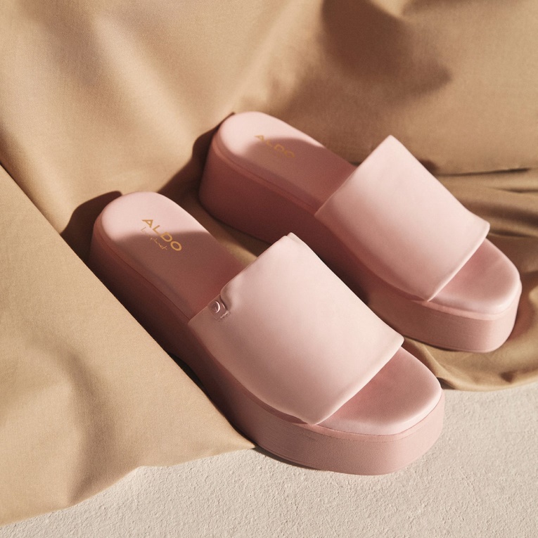 Moda Rosa Aldo Yassi