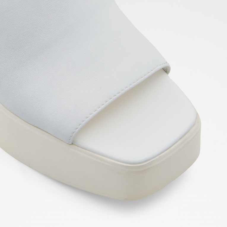 Mule Con Tacón Melcee Blanco Plateforme Aldo Fashion