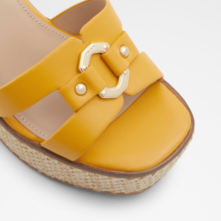 Moda Amarillo Onan Aldo