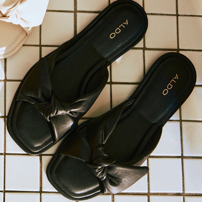 Aldo Peonía Moda Negra