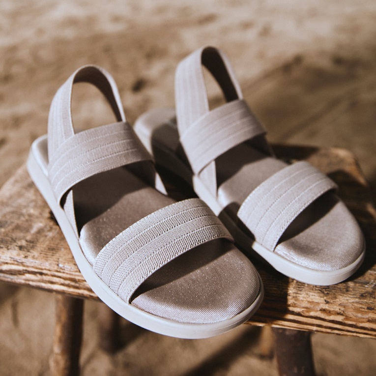 Sandalias Planas Con Tira Trasera En Reposa Marrón De Aldo