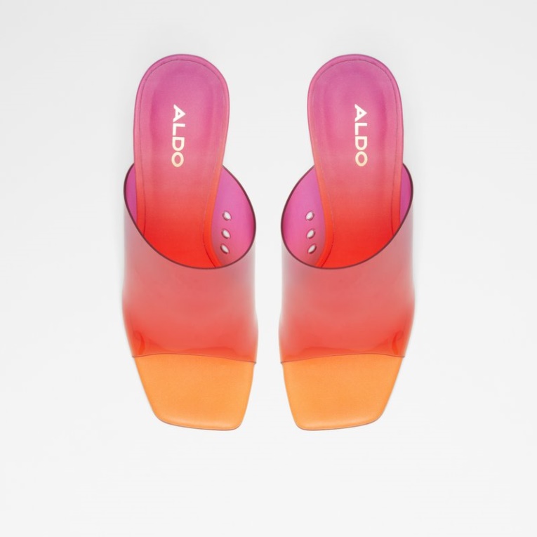 Moda Aldo Ybendaviel Rosa