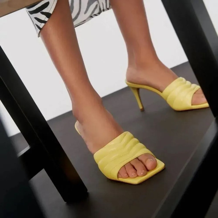 Sandalia De Tacón Medio Para Mujer Daniellita Verde Brillante De Moda Aldo