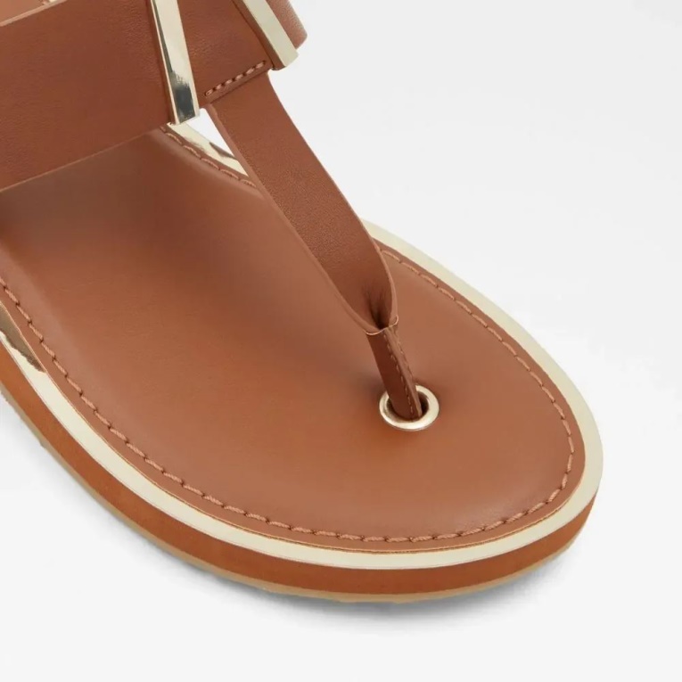 Malibu Sandalia De Dedo Plana De Mujer Moda Aldo Cognac
