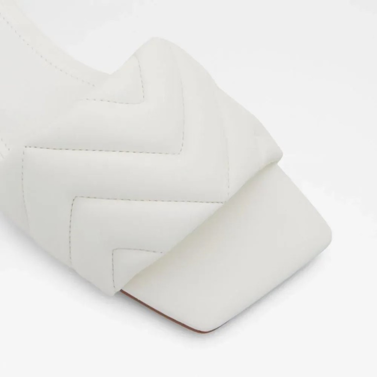 Sandalias Planas De Mujer Aldo White Moniq De Moda