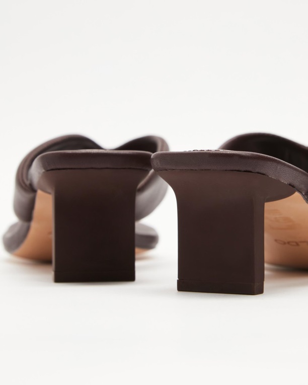 Aldo Auday Tanga Tacones Marrón Oscuro Moda